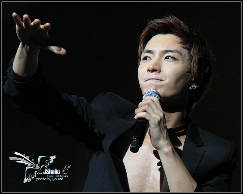 Lee Teuk - Picture Gallery